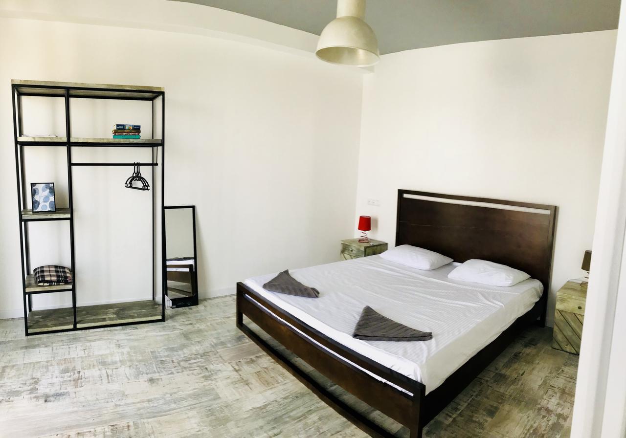 City Center Apartments By Happy Place Tbilisi ภายนอก รูปภาพ