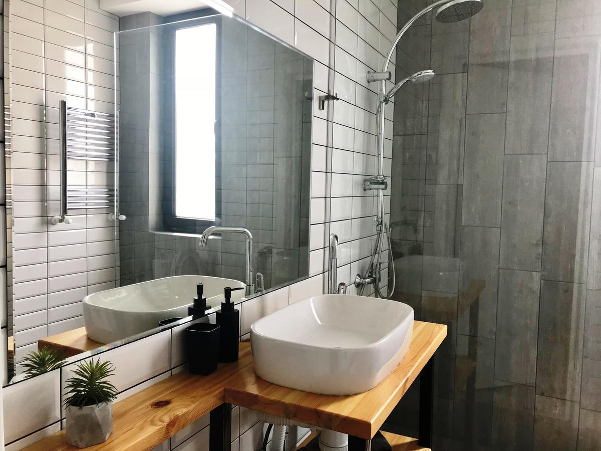 City Center Apartments By Happy Place Tbilisi ภายนอก รูปภาพ