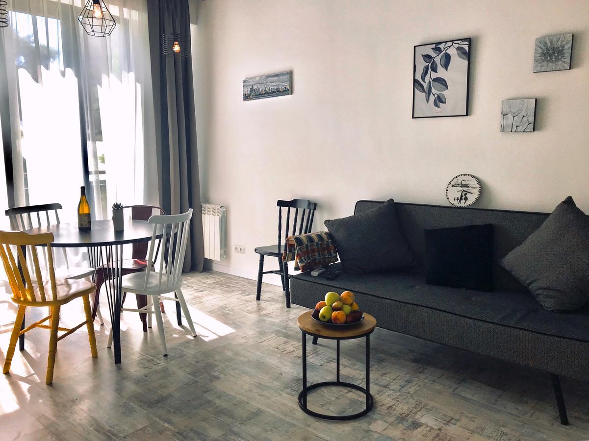 City Center Apartments By Happy Place Tbilisi ภายนอก รูปภาพ