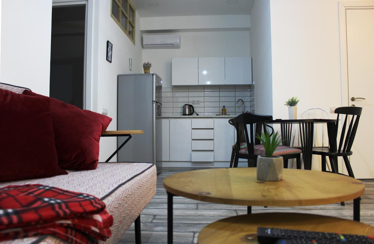 City Center Apartments By Happy Place Tbilisi ภายนอก รูปภาพ