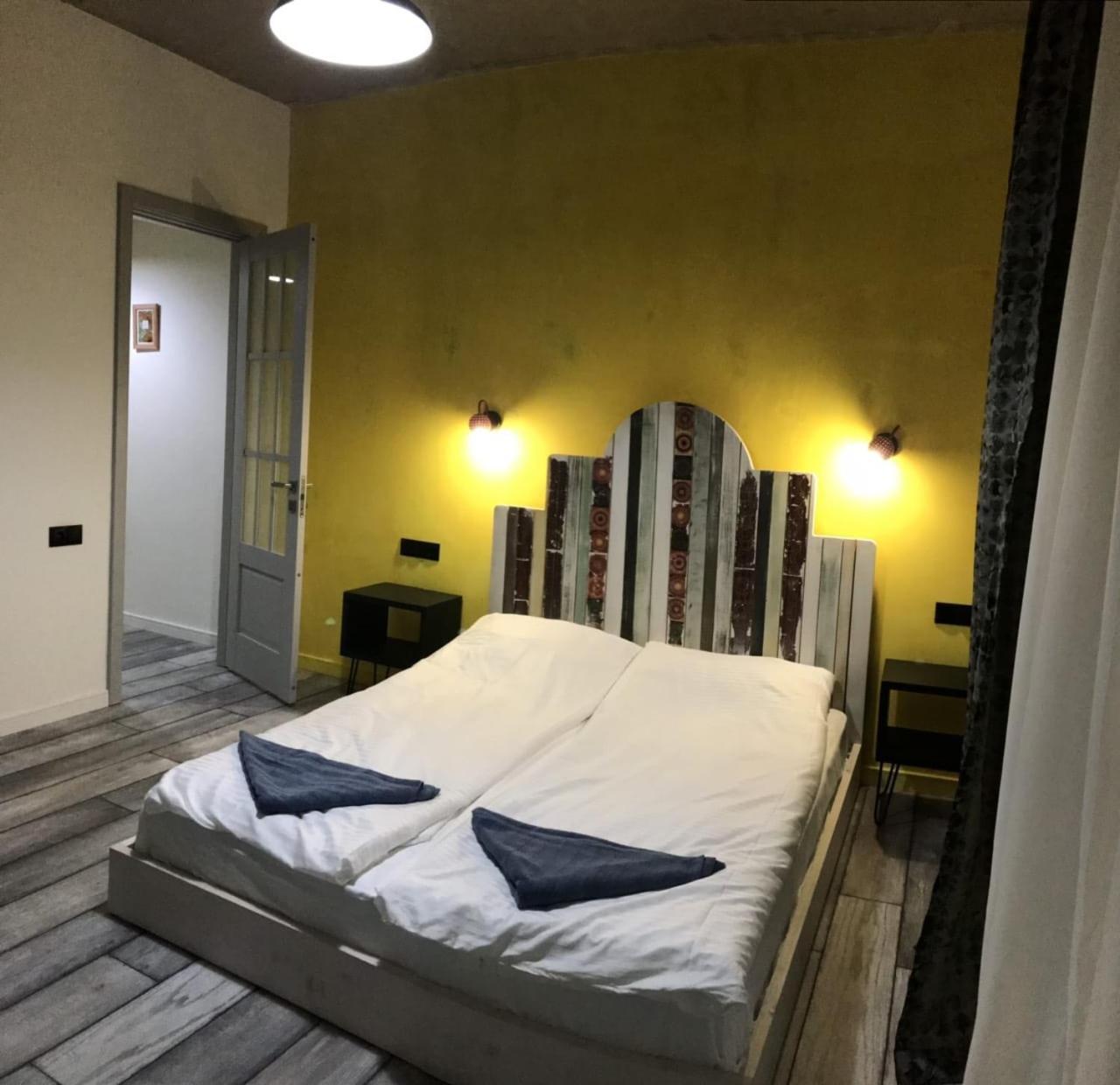City Center Apartments By Happy Place Tbilisi ภายนอก รูปภาพ